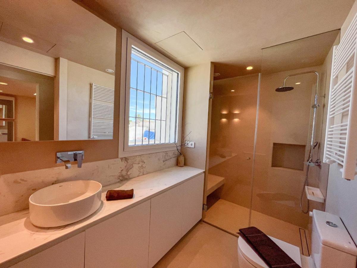 Casa Bambu - Incredible Beachside Townhouse